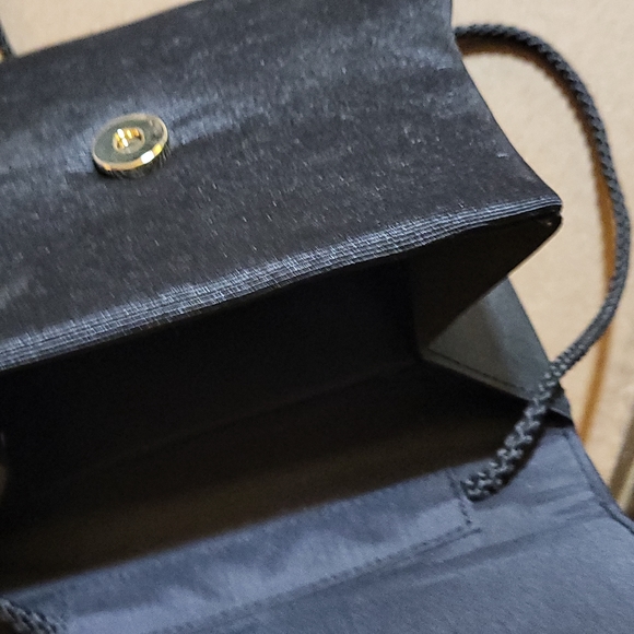 Purse - Picture 3 of 3